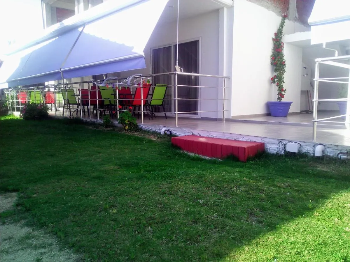Persefoni Rooms Apartments & Mezonetes Toroni
